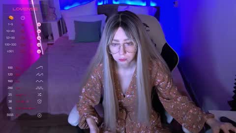 Sofia online show from November 2025 02:11:01 AM