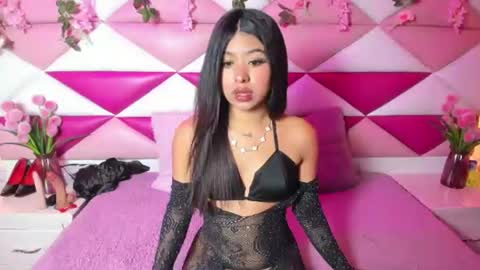 Snapshot of sofirose_111 chatting on June 2026 02:43:01 PM Sofi online show from June 2026 02:43:01 PM