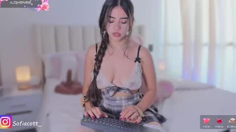 Snapshot of sofiscott_ chatting on December 2025 05:39:02 PM Sofia online show from December 2025 05:39:02 PM