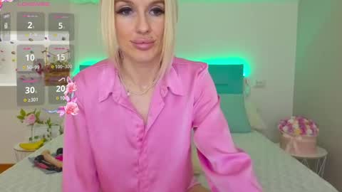 Snapshot of soft__skin chatting on March 2025 02:21:01 AM Lana online show from March 2025 02:21:01 AM