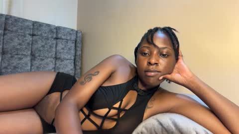 Snapshot of soft_nicole chatting on May 2026 08:36:01 PM soft_nicole online show from May 2026 08:36:01 PM