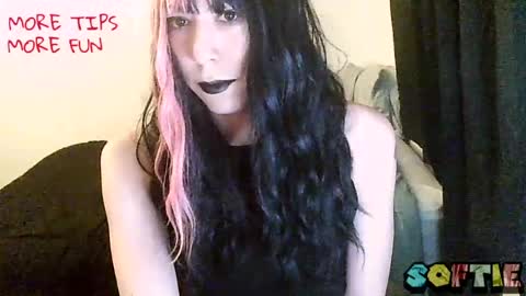 Softie 3 online show from April 2026 05:27:02 AM