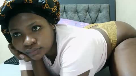 Snapshot of softsinn chatting on April 2026 08:44:01 PM sheryll online show from April 2026 08:44:01 PM