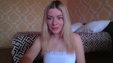 softy_aura online show from June 2026 10:39:02 AM