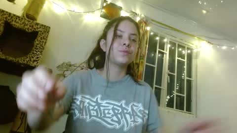 Sofia online show from October 2025 12:36:01 AM