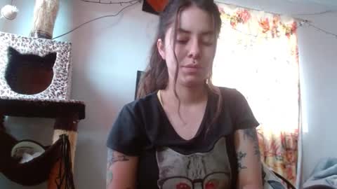 Sofia online show from November 2025 07:40:02 PM