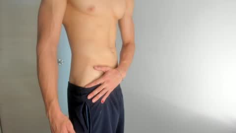sola_enzo online show from May 2026 01:28:02 PM