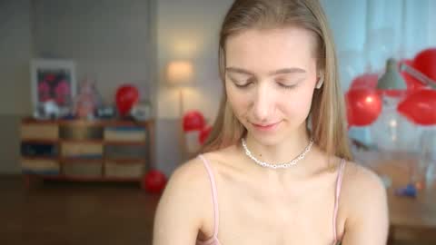 Snapshot of solar_bella chatting on February 2025 11:16:02 AM Bella online show from February 2025 11:16:02 AM