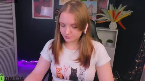 Nora online show from October 2025 03:10:02 AM