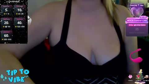 solesticia online show from December 2024 10:23:01 PM