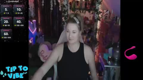 solesticia online show from January 2025 10:46:02 PM