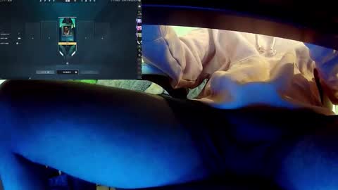 solo online show from March 2026 01:01:02 AM