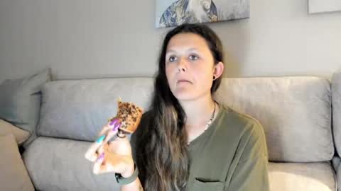 SomeonesDay online show from April 2026 09:20:02 PM