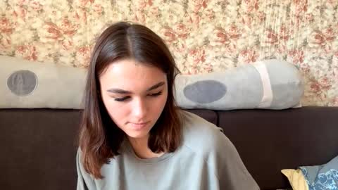 Hello My name is Jane  im new model here and little but shy but curious. online show from October 2025 08:25:01 AM