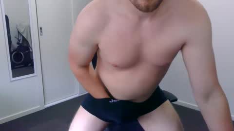 Snapshot of somethingsexysam chatting on November 2025 08:41:01 PM Edging Sam JOI online show from November 2025 08:41:01 PM