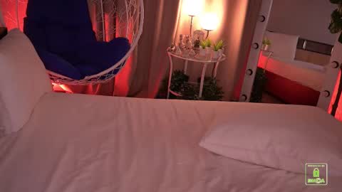 Snapshot of sonalegend_ chatting on September 2025 05:59:02 PM My name isSonya  online show from September 2025 05:59:02 PM