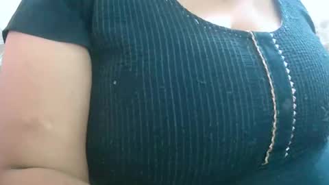 Snapshot of soni88888 chatting on December 2024 05:04:02 AM soni88888 online show from December 2024 05:04:02 AM