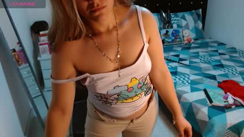 sonialatin69 online show from September 2025 12:43:01 AM