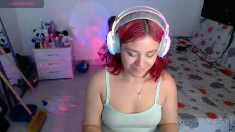 Snapshot of soniaplayboobs chatting on May 2026 08:17:02 PM soniaplayboobs online show from May 2026 08:17:02 PM