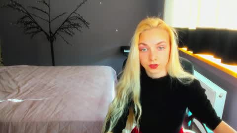 Snapshot of sonnysofia chatting on April 2026 05:55:01 AM Sonya online show from April 2026 05:55:01 AM