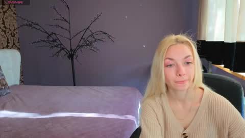 Snapshot of sonnysofia chatting on May 2026 05:47:02 AM Sonya online show from May 2026 05:47:02 AM