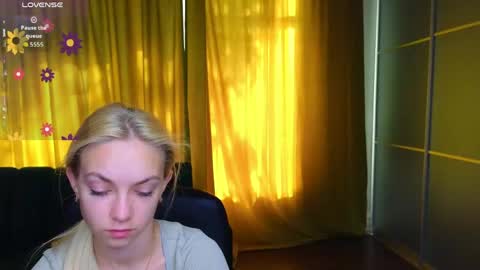 Snapshot of sonnysofia chatting on May 2026 05:35:01 AM Sonya online show from May 2026 05:35:01 AM