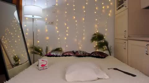 SONIA online show from December 2024 12:52:01 PM