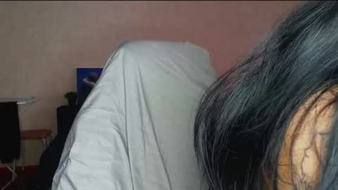 Sonya  online show from December 2025 03:12:02 AM