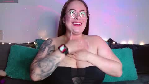 soofy online show from December 2025 02:17:02 AM