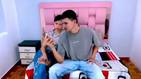 Snapshot of sophi_and_jack chatting on January 2026 08:14:01 PM SOPHI - JACK online show from January 2026 08:14:01 PM