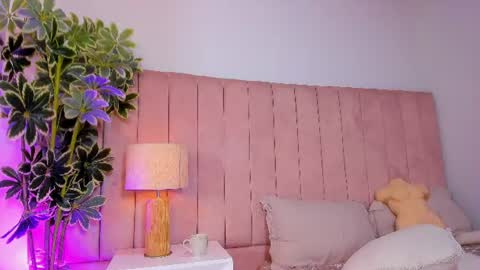 Snapshot of sophi_cooper29 chatting on June 2026 12:32:02 AM sophi_cooper29 online show from June 2026 12:32:02 AM