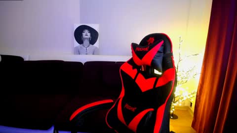 sophia__olsen online show from January 2025 09:39:01 AM