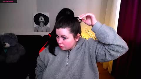 sophia__olsen online show from February 2025 09:43:02 AM