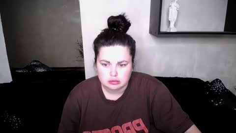 sophia__olsen online show from October 2025 05:40:01 AM