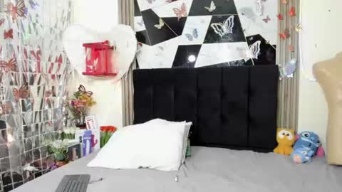Snapshot of sophia_arevalo_ chatting on June 2026 03:19:02 AM Sophia online show from June 2026 03:19:02 AM