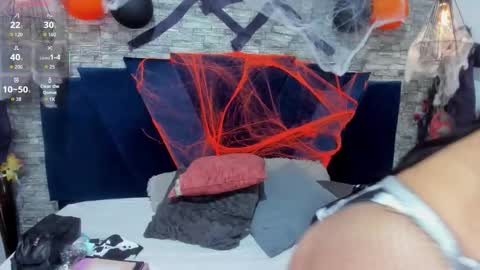 Sophia  online show from October 2025 11:55:02 AM