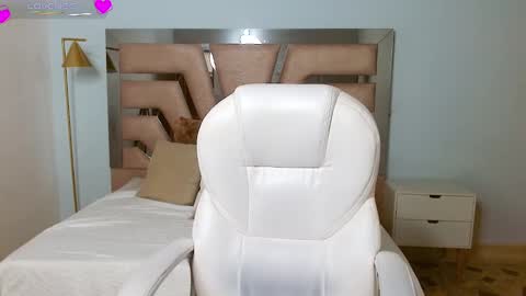 Sophia  online show from December 2024 08:07:01 PM