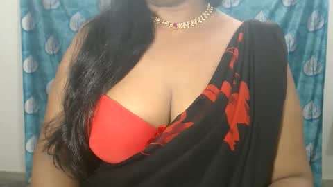 Snapshot of sophia_indian chatting on June 2026 05:18:01 AM Sophia Tamil online show from June 2026 05:18:01 AM