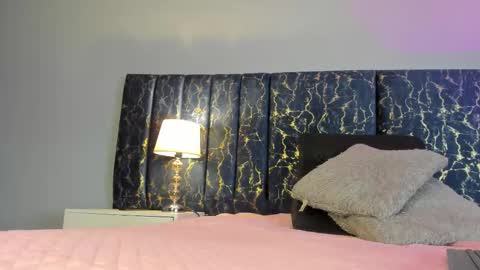 Sofia  online show from January 2026 11:13:01 AM