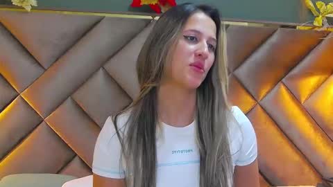 Sofia online show from December 2025 07:53:02 PM