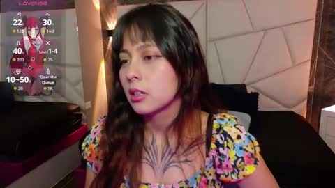 Sophi  online show from October 2025 11:45:02 AM