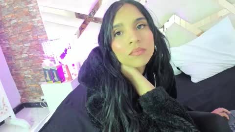 Sophia Paris online show from October 2025 03:18:01 AM