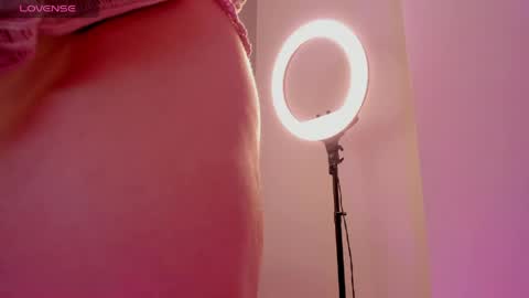 Sophia online show from April 2026 02:06:01 AM