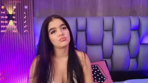 Snapshot of sophiaa_taylor_ chatting on July 2026 11:57:01 AM online show from July 2026 11:57:01 AM