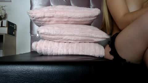 SophiaLee online show from March 2026 11:33:01 PM