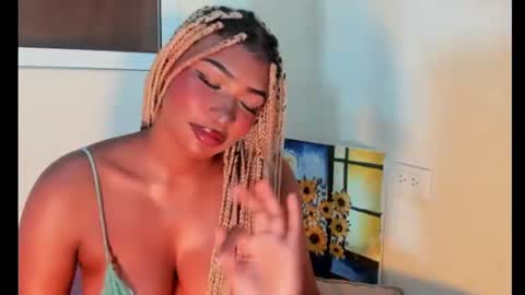 Snapshot of sophiabloss chatting on June 2026 12:32:02 AM Sophie online show from June 2026 12:32:02 AM