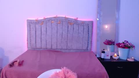 Sophiee online show from December 2025 05:14:01 AM