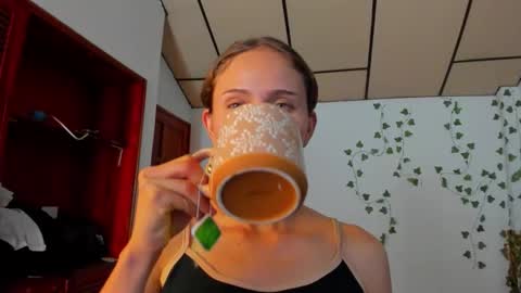 Snapshot of sophiamiller6 chatting on March 2026 01:50:02 PM sophiamiller6 online show from March 2026 01:50:02 PM