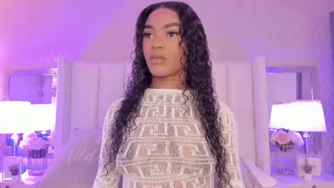 Snapshot of sophiasmiths_ chatting on June 2026 09:31:02 PM SophiaSmiths online show from June 2026 09:31:02 PM