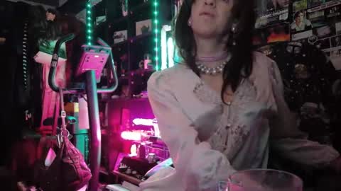 Snapshot of sophie198013 chatting on May 2026 11:56:01 PM Sophie Satin1980 online show from May 2026 11:56:01 PM
